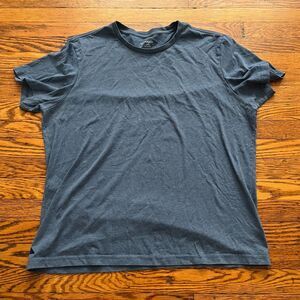 UNTUCKit Saxum T-Shirt Men's L Blue Cotton Poly Blend Crew Neck Made in Peru